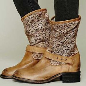 Crochet Beau Distressed Boots Burnt Tan US7 EU37